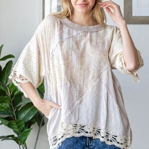 OHLL Oli And Hali Elegant Creamand Lavender Lace Women's Top